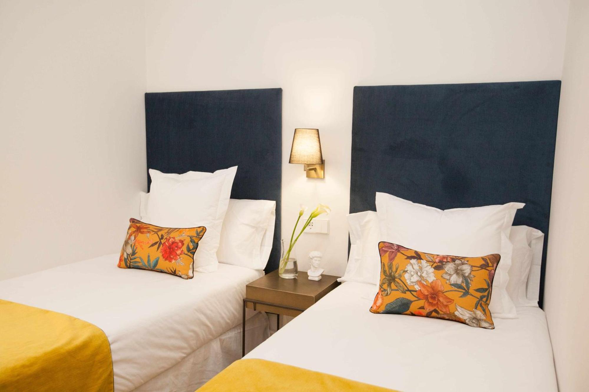 Isg Apartments Cedaceros 12 Sevilla Eksteriør billede