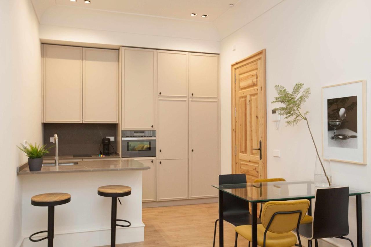 Isg Apartments Cedaceros 12 Sevilla Eksteriør billede