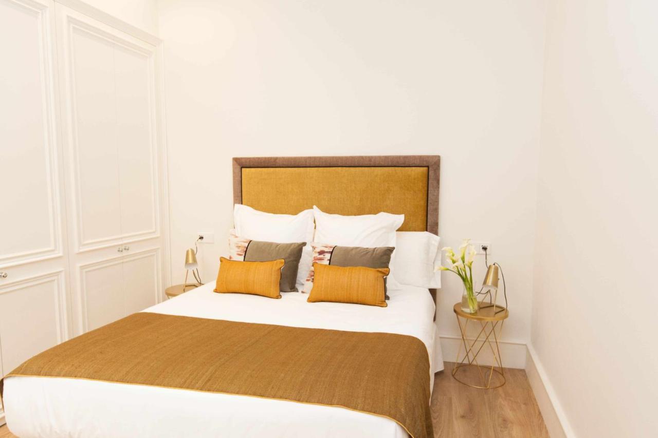 Isg Apartments Cedaceros 12 Sevilla Eksteriør billede